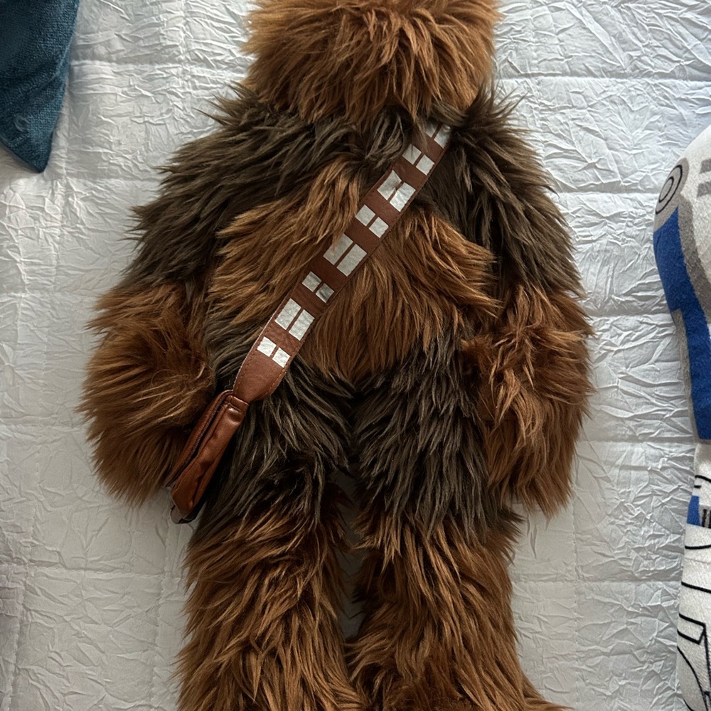 Brown Furry Chewbacca plush with leather bag